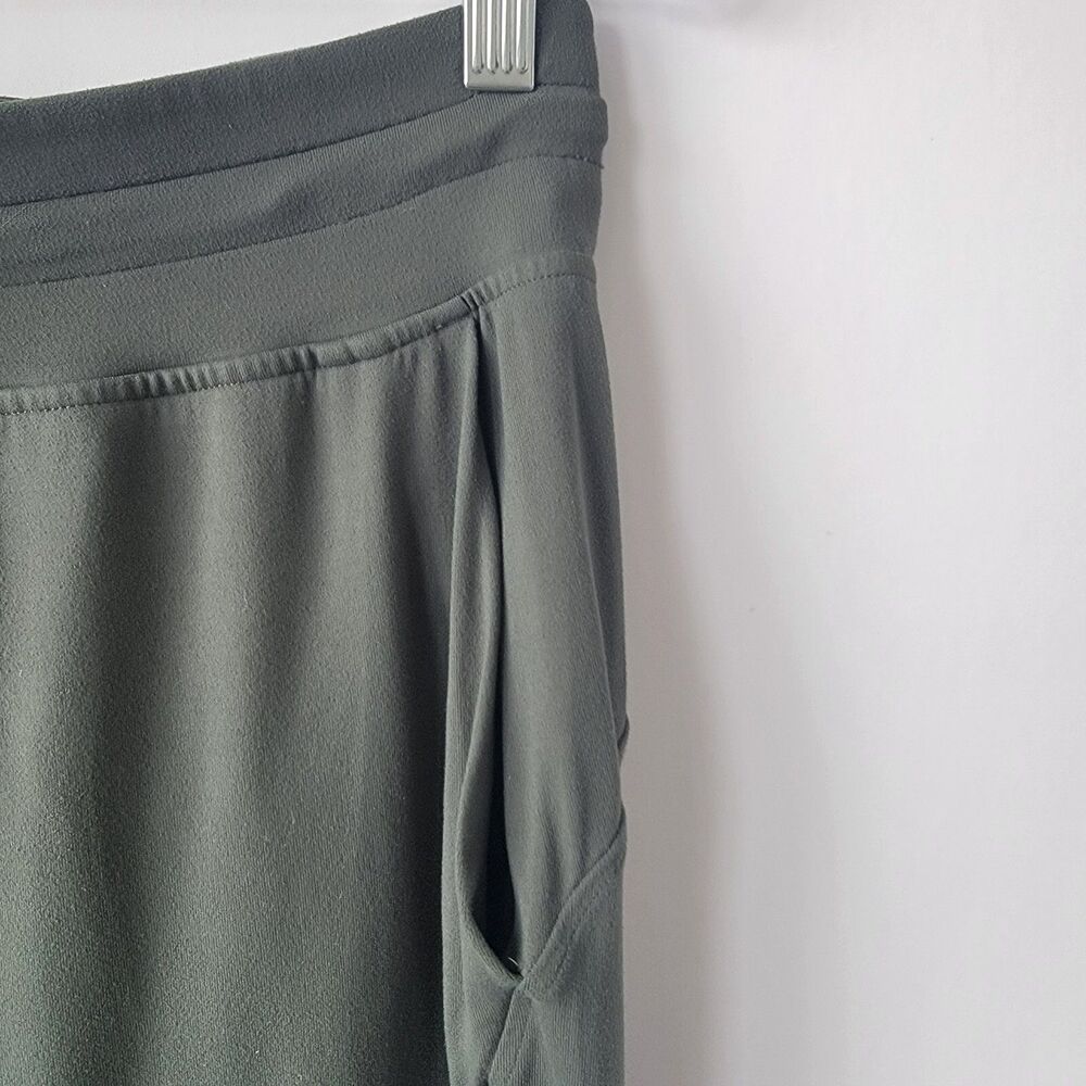 Lululemon Scuba High-Rise Jogger size 8 green Full Length - Picture 6 of 8